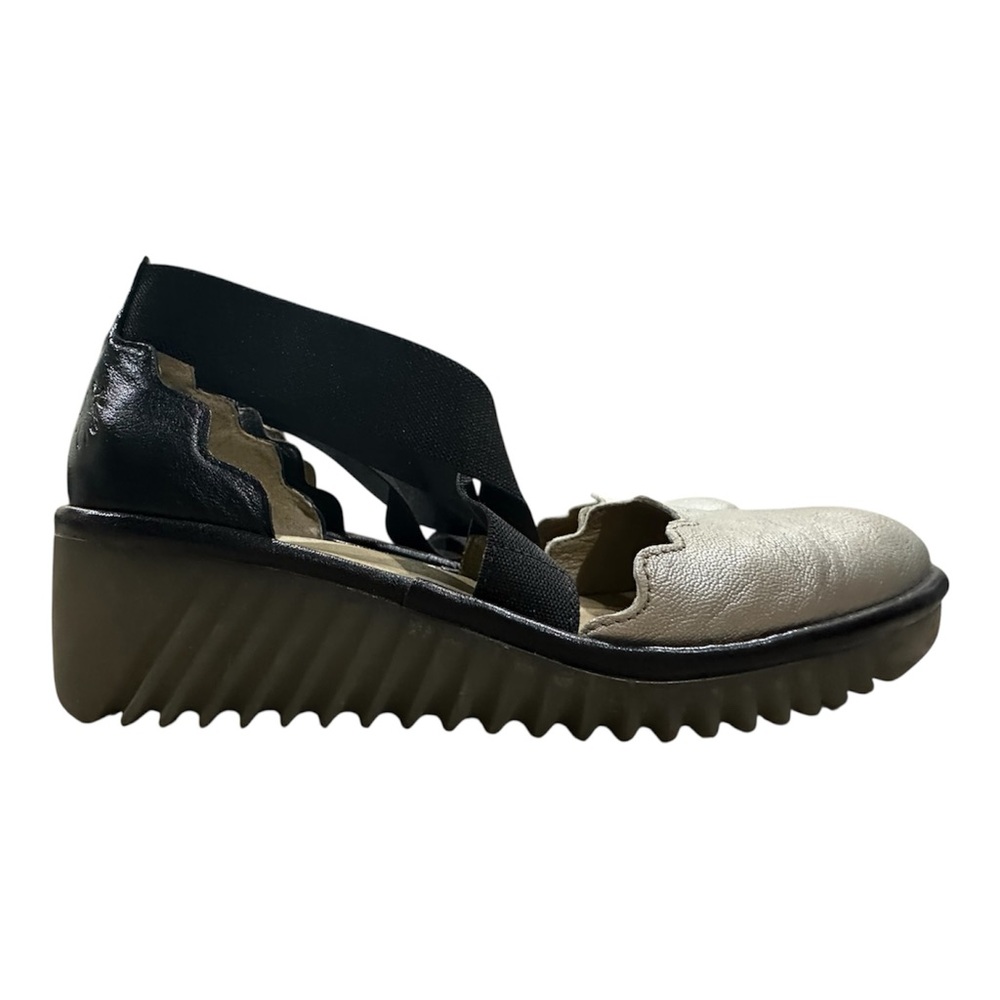 FLY LONDON
Lago Concrete & Silver Low Wedge Shoes - Picture 3 of 8
